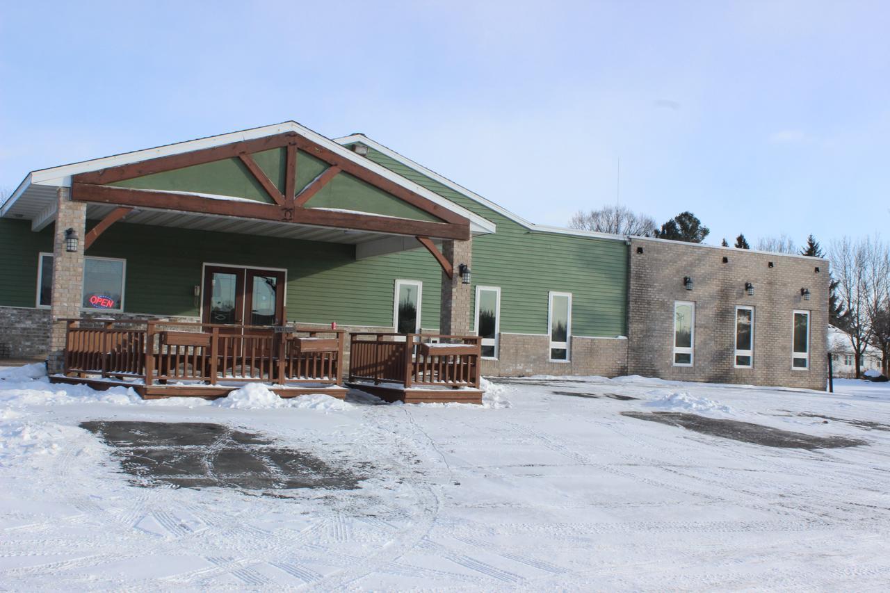 Medford Woodland Inn & Suites מראה חיצוני תמונה
