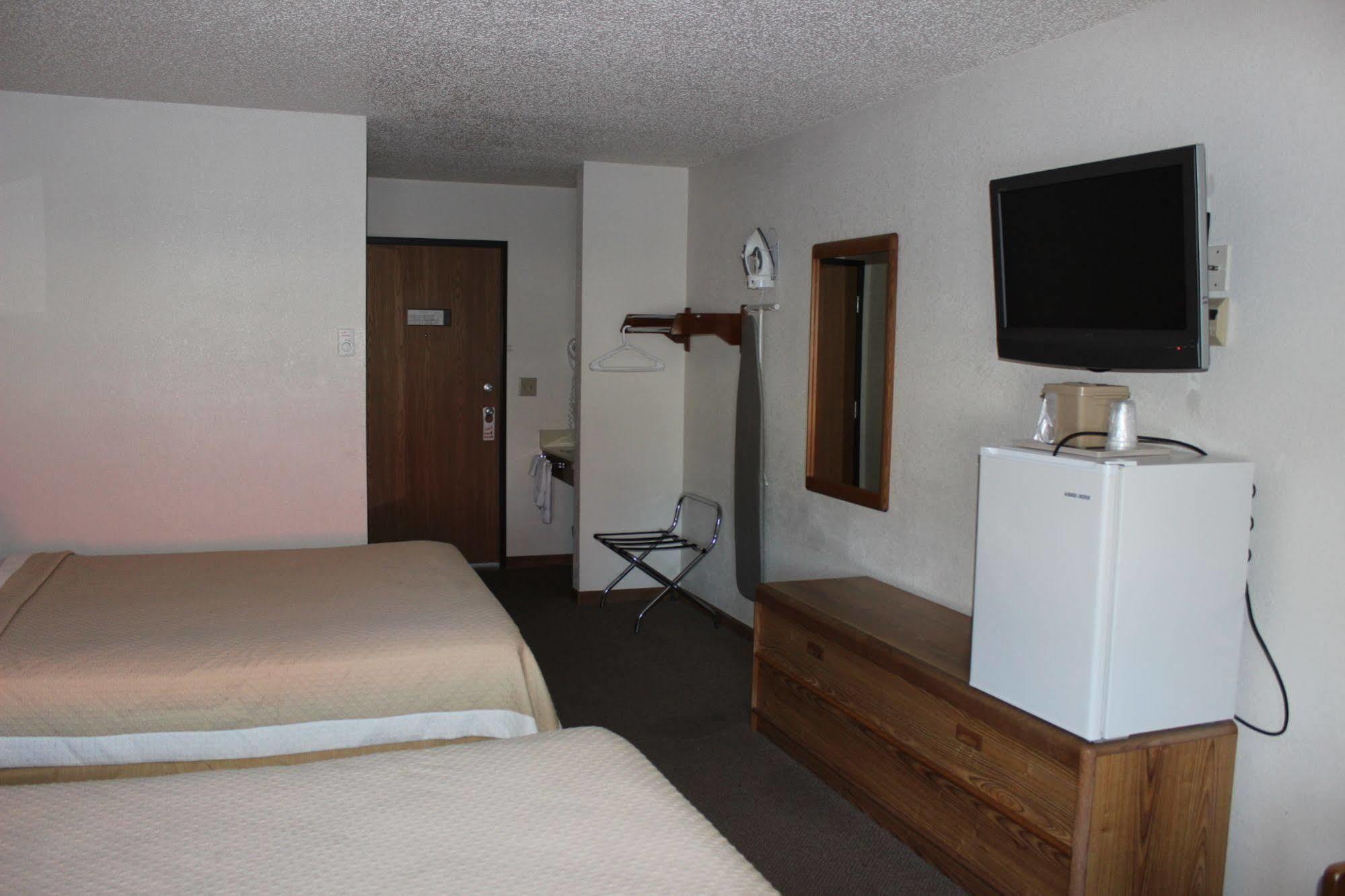Medford Woodland Inn & Suites מראה חיצוני תמונה