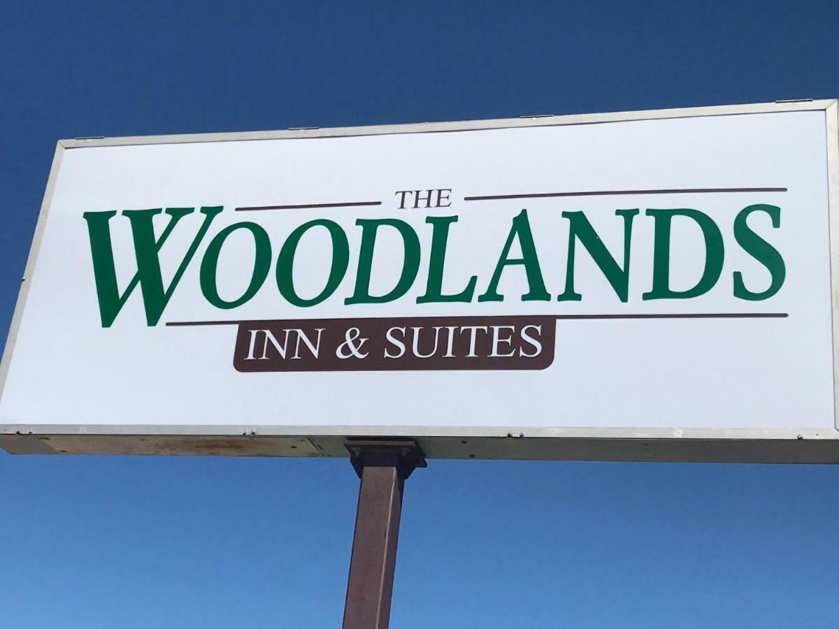 Medford Woodland Inn & Suites מראה חיצוני תמונה